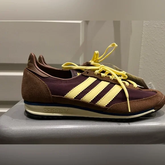 NIB Adidas SL72 brown/maroon - Picture 5 of 6